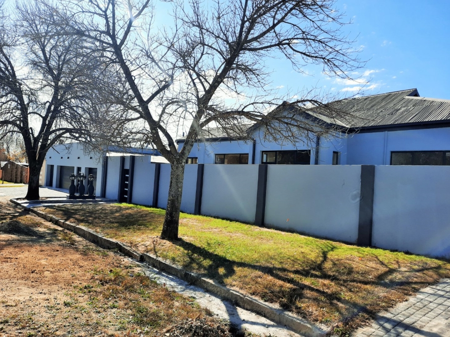 To Let 3 Bedroom Property for Rent in Eureka Free State